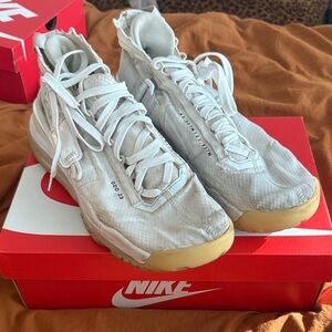 Nike White and Beige Sneakers